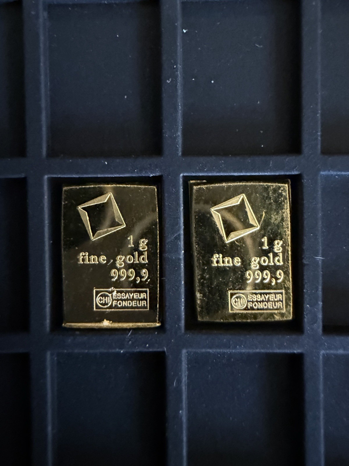 2 x 1 grams 999.9 Fine Gold Bars With Silicone Wallet – Valcambi Suisse Bullion