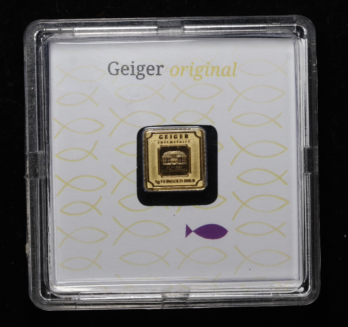 Geiger Edelmetalle 1g Gold Bar Purple Fish – Square Design in Assay