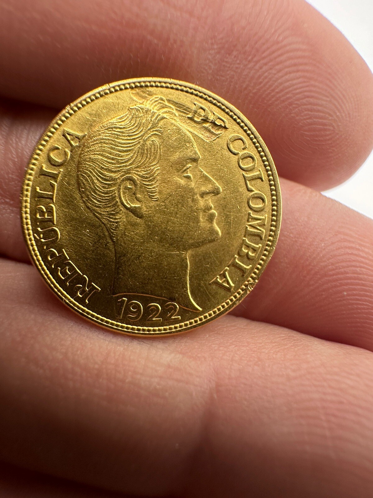 1922 -B Cinco Pesos Colombia 22k 0.916 Gold Coin Lamination Error ￼#6576
