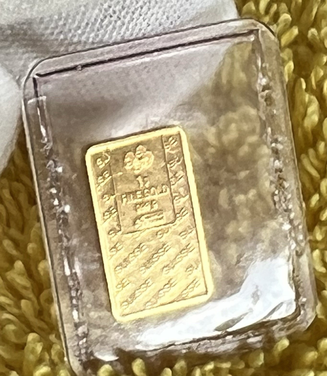 Vintage PAMP Suisse 1 Gram Soccer / Football player 24K Gold Bar – Free Ship!