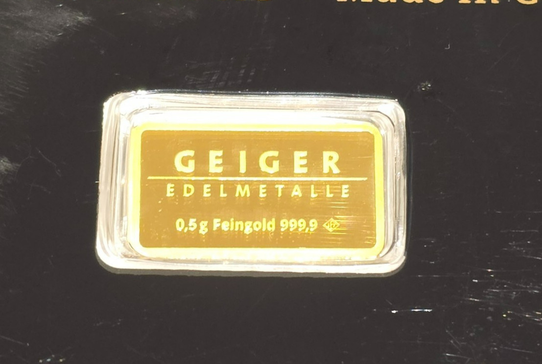 Geiger Schloss Guldengossa Vintage Edition .9999 Fine Gold Bar .5 Gram w/ Card
