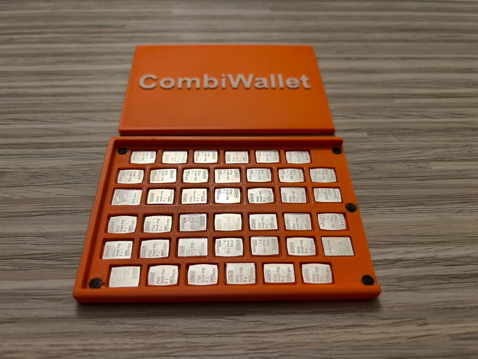 Valcambi Combibar Gold Platinum Silver CombiWallet, Holds 40 1 Gram Combibars