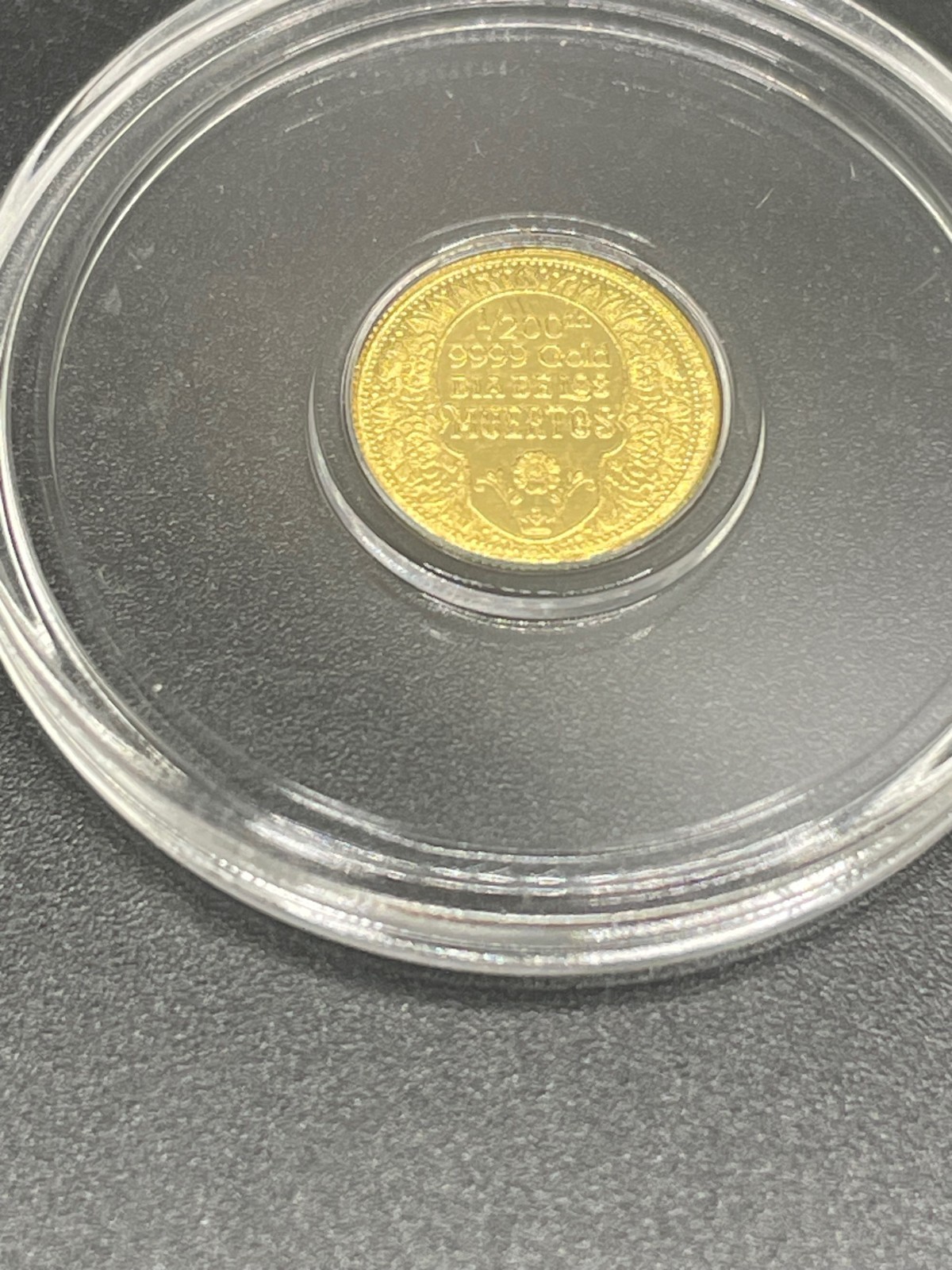 1/200th oz Gold .999 Fine Round Day Of The Dead Skull In Capsule