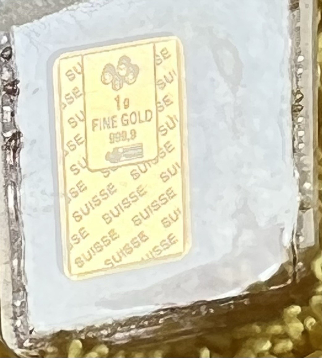 Vintage PAMP Suisse 1 Gram Soccer / Football player 24K Gold Bar – Free Ship!