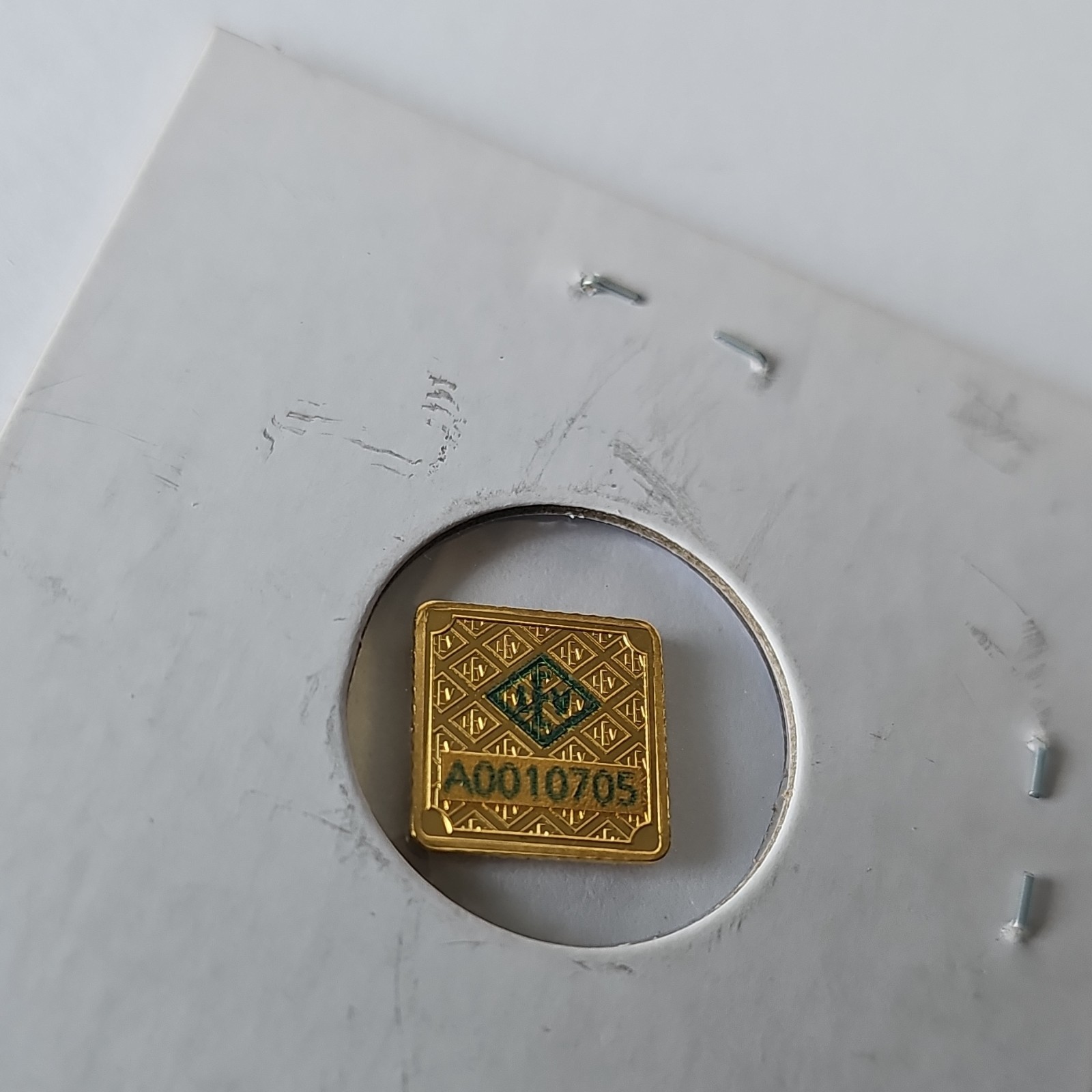 Geiger Edelmetalle 1g Gold Bar .9999 Fine Square in Holder Total 1g