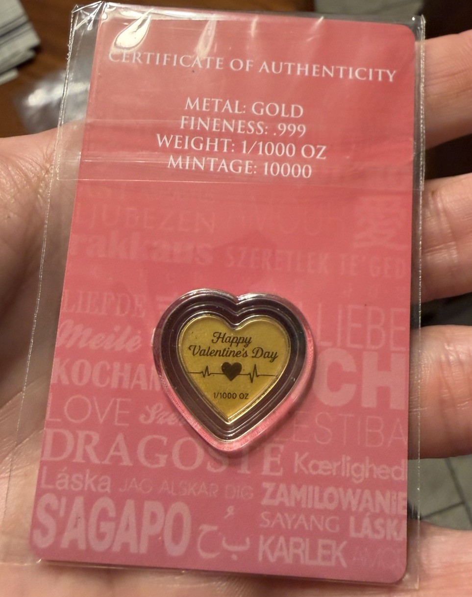 Happy Valentine’s Day 1/1000 oz Heart Shaped Gold in Card (10,000 Mintage)