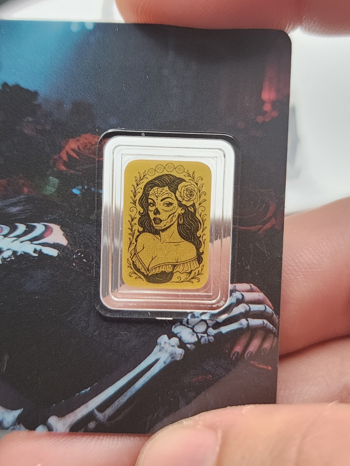1/1000 oz Gold Bar Republic of Liberia 2026 Dia de los Muertos Roses .9999 Fine