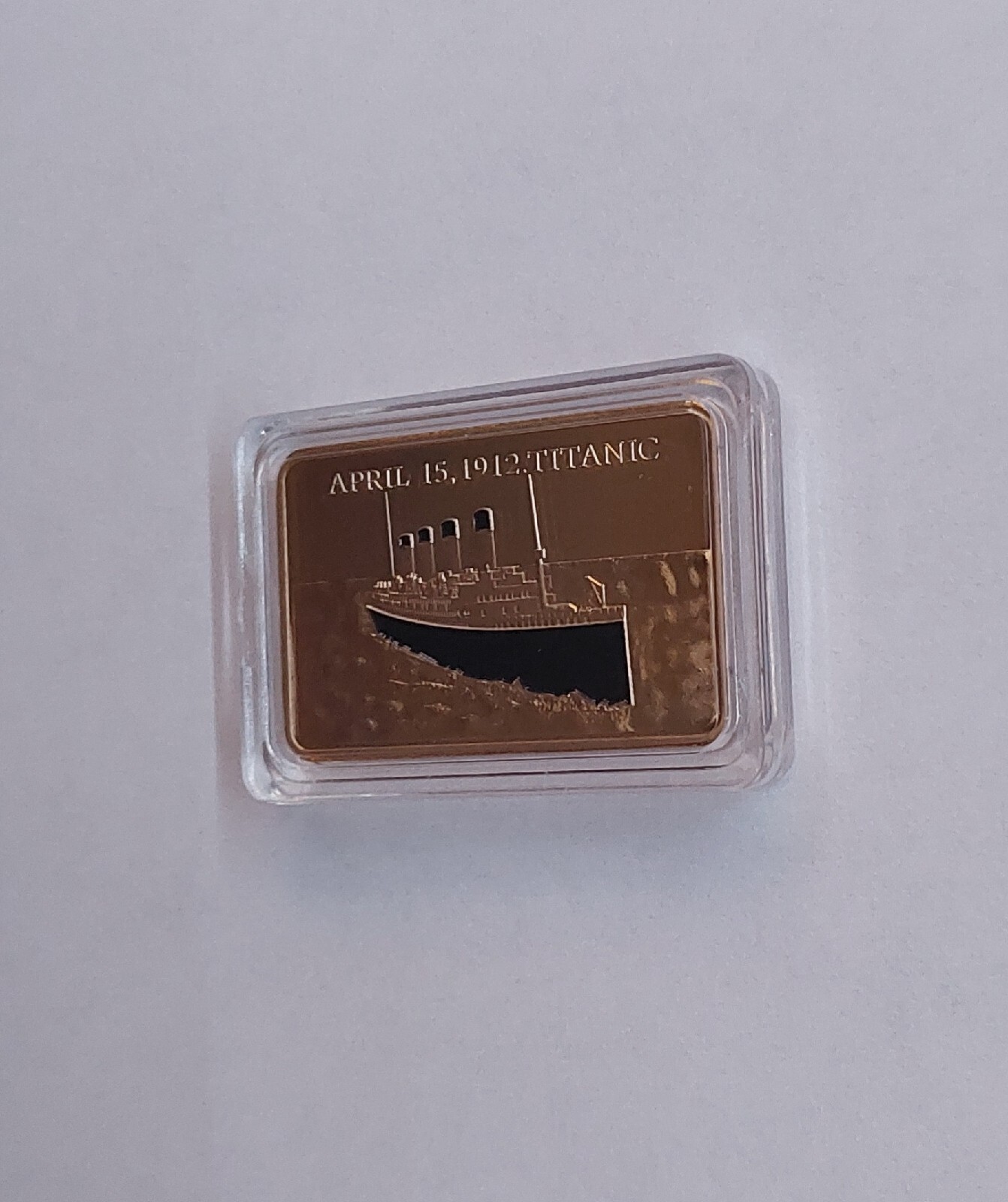 1 Ounce 100 MILLLS GOLD TITANIC MEMORIAL COLLECTORS BULLLION BAR .999 FINE 24K!
