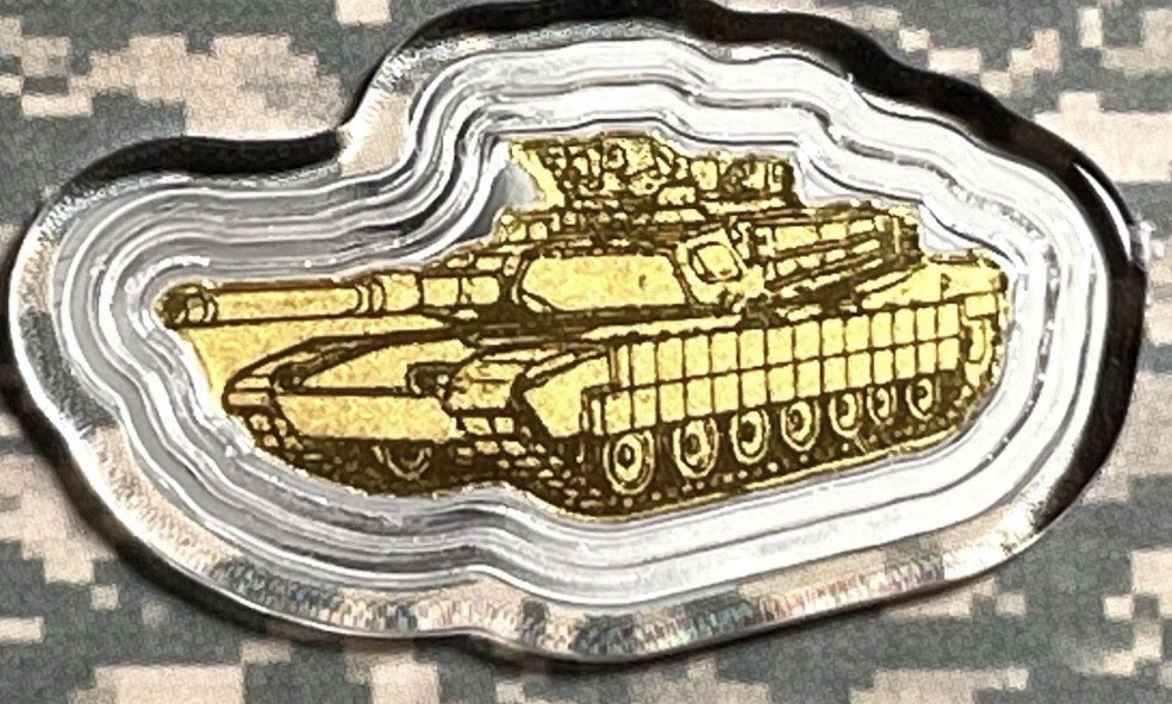 USA ARMY Eagle & Tank 1/1000 oz .999 Gold in Card