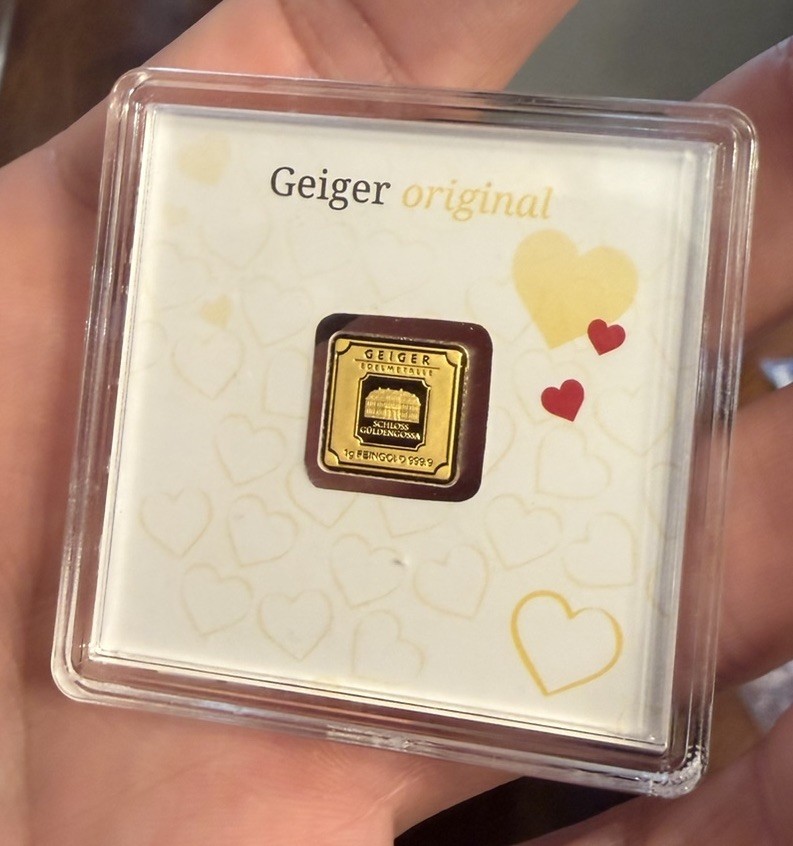 GOLD GEIGER EDELMETALLE VALENTINE 1 GRAM .9999 SQUARE BAR SEALED INGOT IN ASSAY