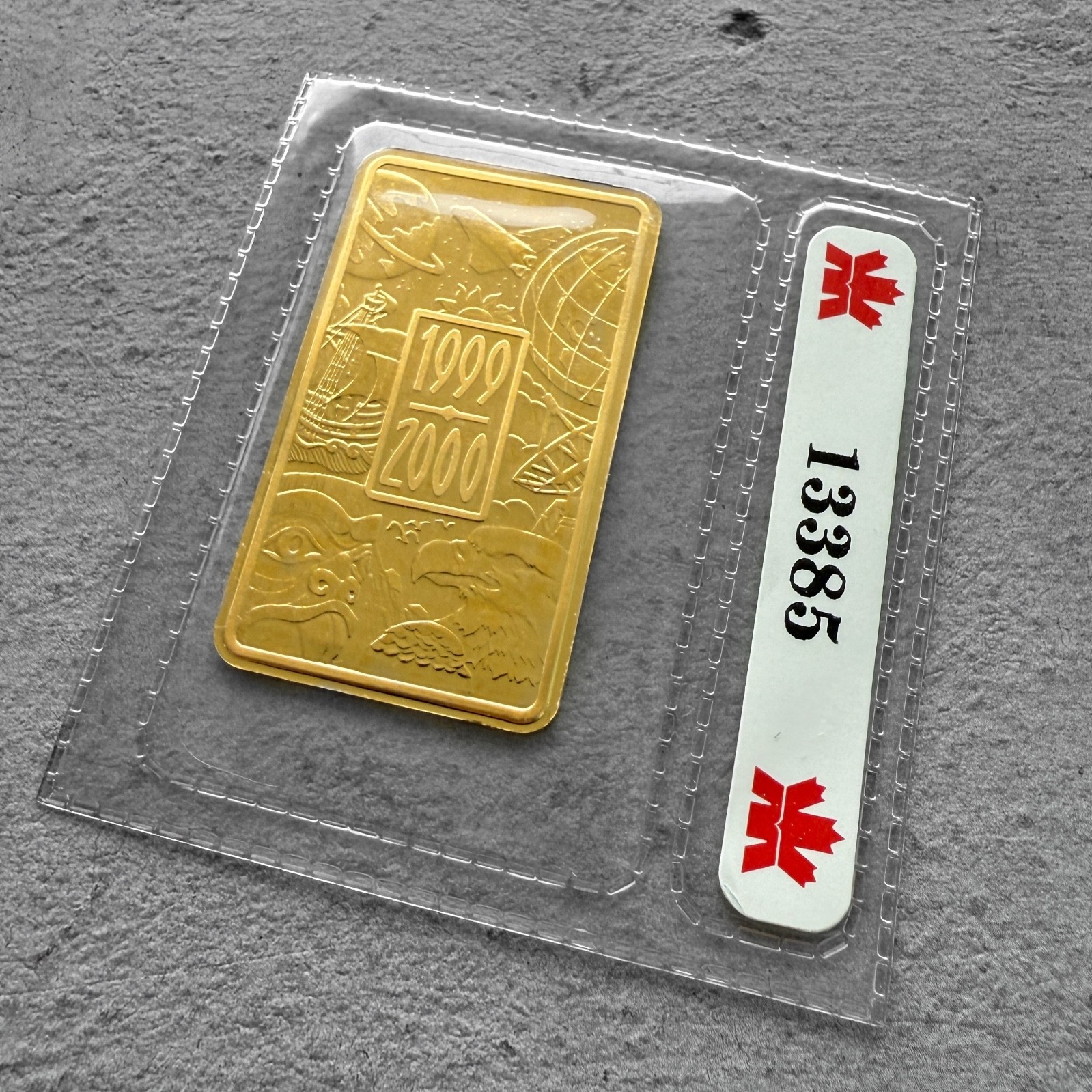 1999 2000 Royal Canadian Mint RCM 1 oz Gold Bar .9999 1oz Millennium