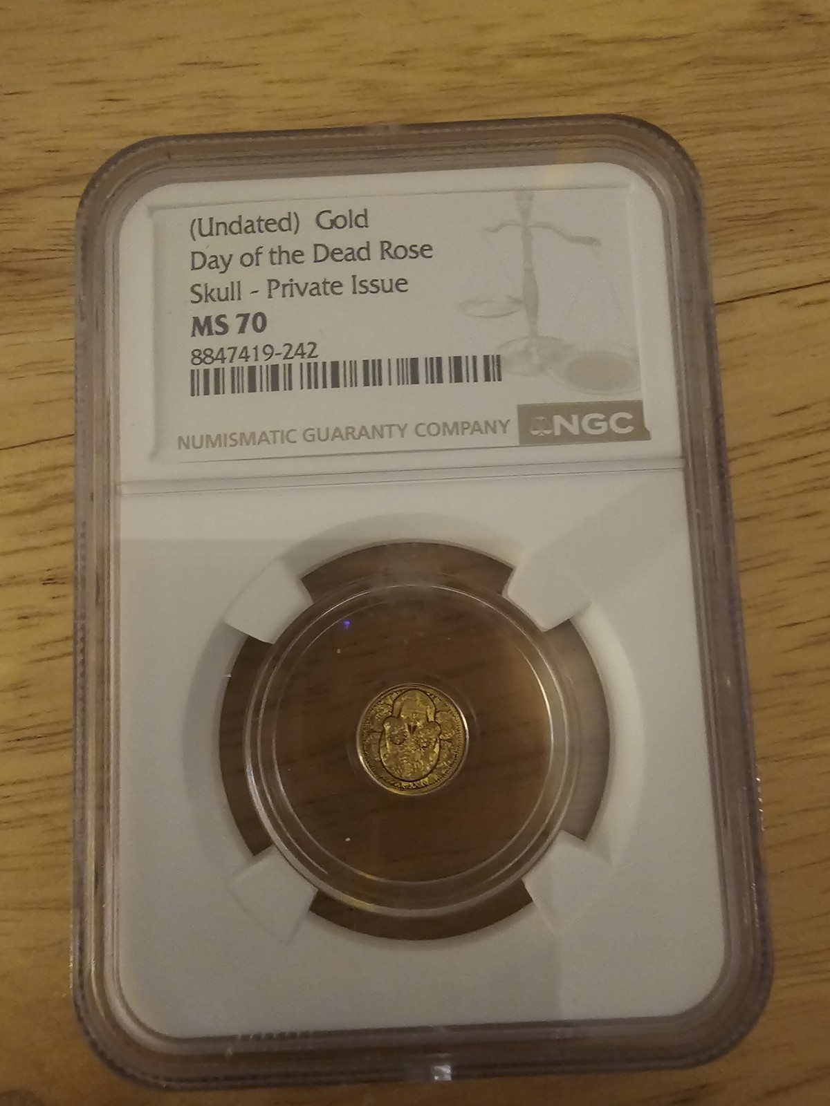 NGC PCGS ICG Slabbed Undated Gold Rounds Mixed Lot 3-1/200 oz & 8-1/500 oz
