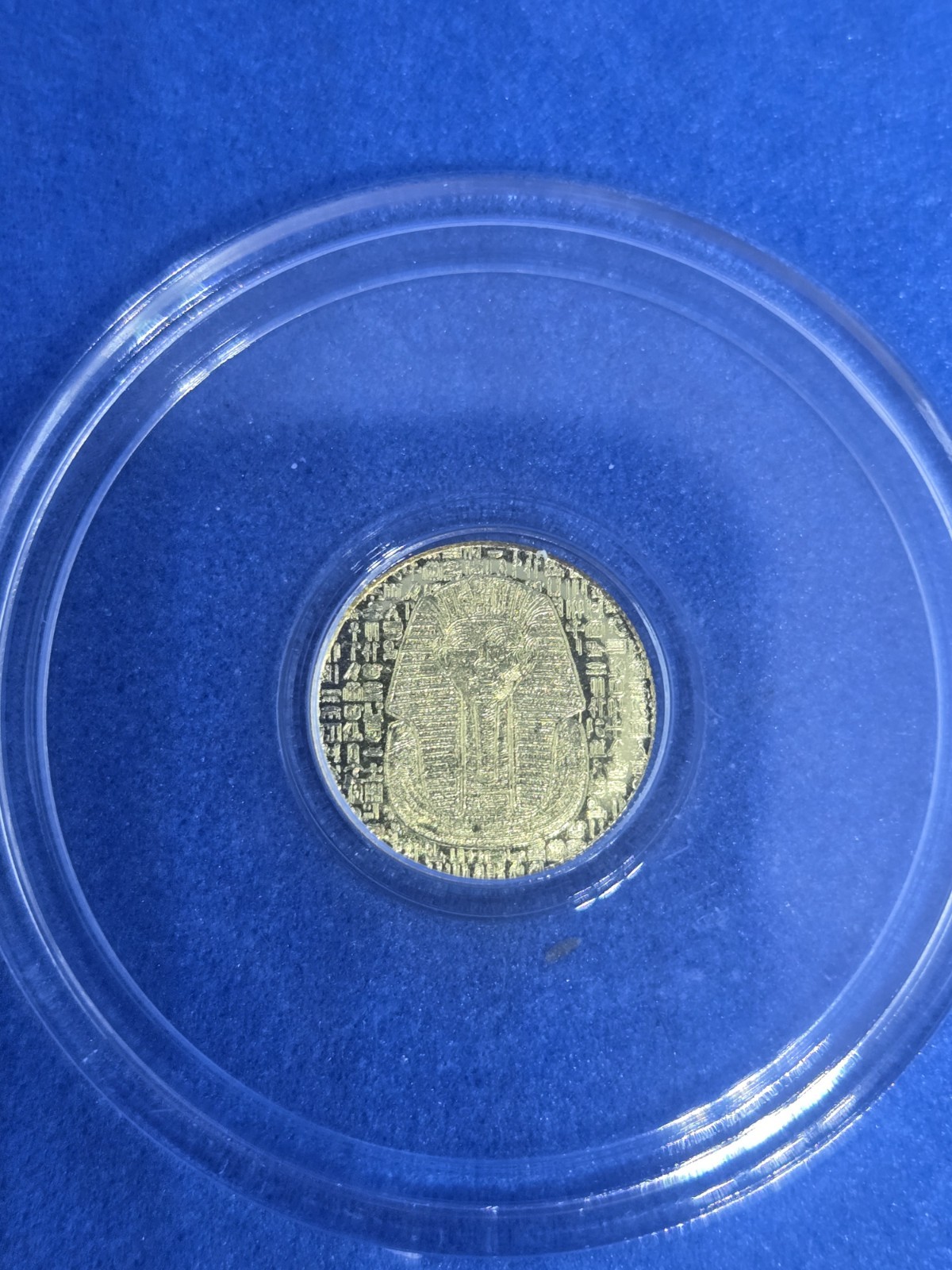1/4 Gram Gold Round & 1/200th Oz Monarch Precious Metals Gold Round