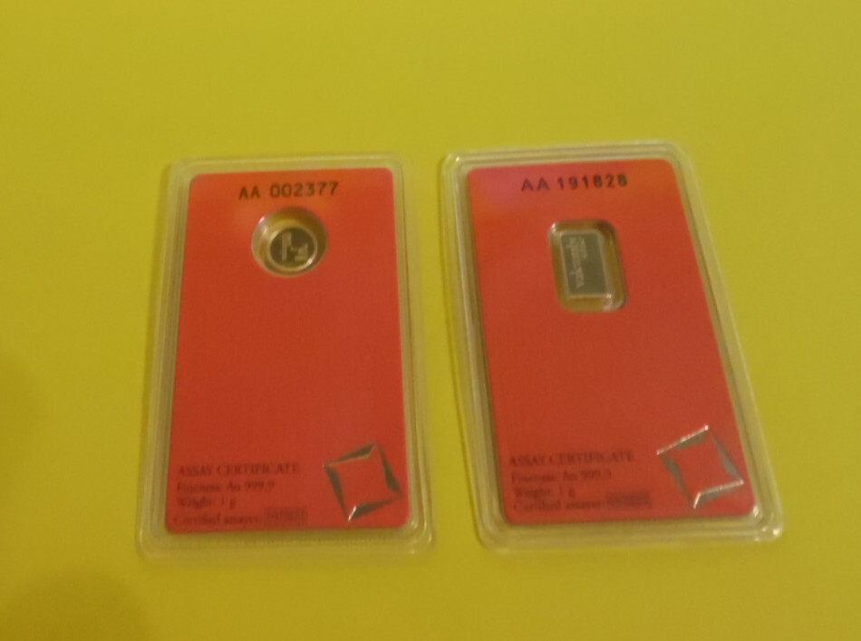 2 Lot 1 Gram each .9999 Fine Gold Bar and Round Valcambi Logo Assay