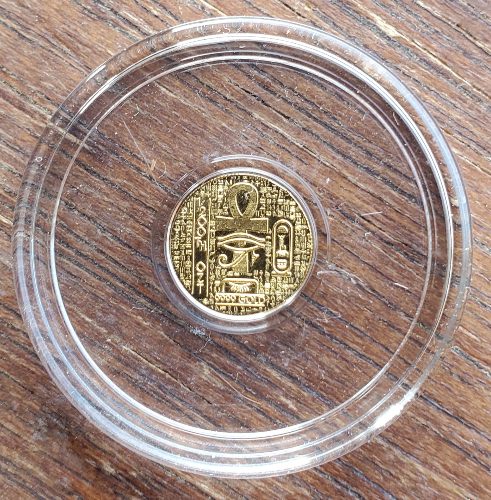 1/200th oz .9999 Pure Gold Monarch Egyptian Scarab Anhk Encapsulated Round.