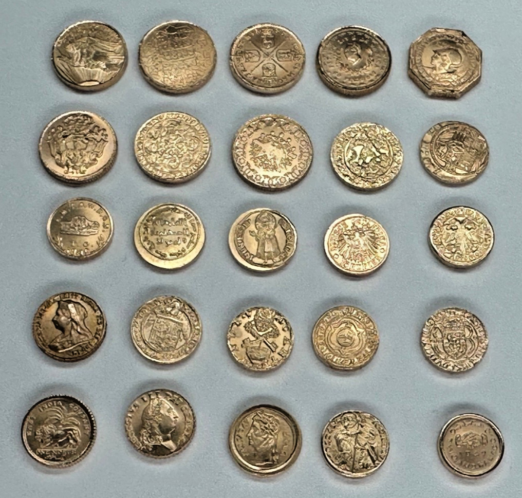 Set 50 Diff Solid 14K Gold World Mini Coins Franklin Mint 1981 25 + Grams RARE