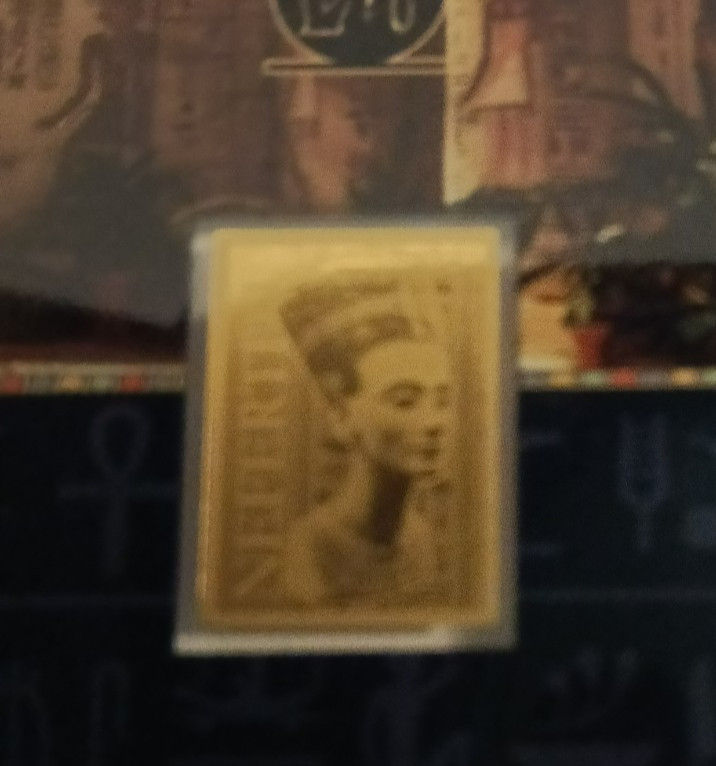 1/1000th oz Queen Nefertiti Gold coin card with free shipping