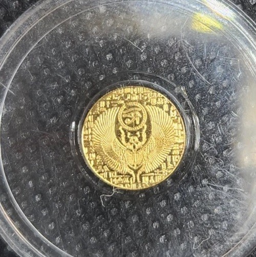 1/200th Oz Gold Round Egyptian Monarch Scarab .999 Fine Gold In Capsules