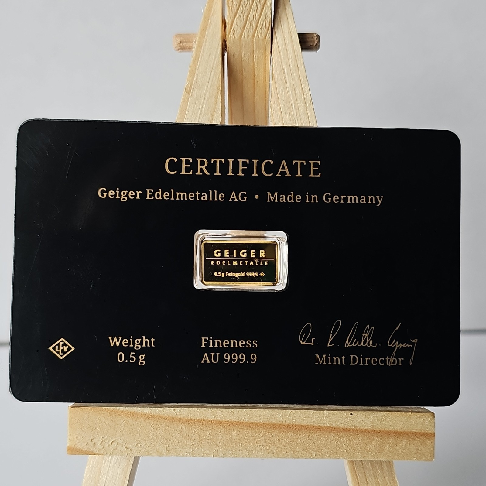 Geiger Edelmetalle 0.5 g Gold Bar Schloss Güldengossa Certificate Assay