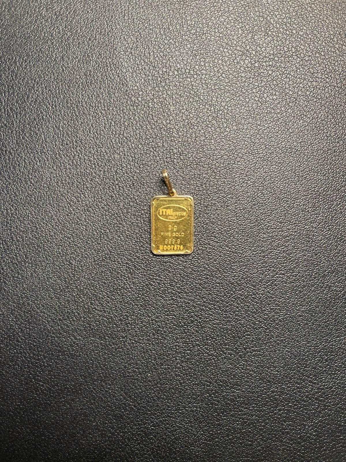 Italpreziosi 2g 24k Gold Bar W/ Bezel Pendant 14k. 🔥🔥 Total weight: 2.69g