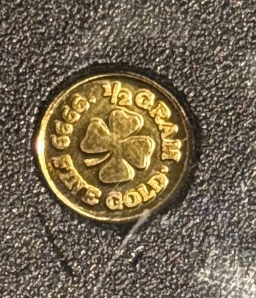 1/2 Gram .9999 Fine Gold Round – Monarch – Four Leaf Clover (Sealed in Capsule)