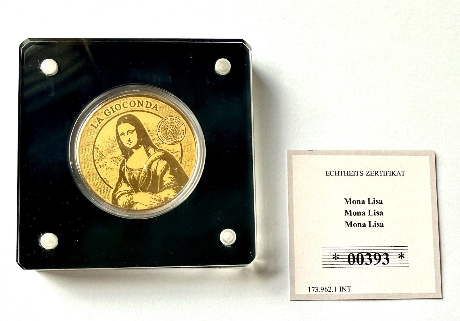 2022 Mona Lisa Gold Proof Coin – 1/200oz 24ct Gold (Togo 1500 Francs, 40mm)