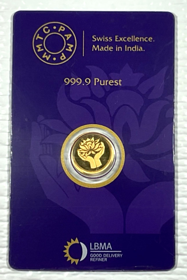 Pamp MMTC Lotus 1 Gram Gold Round – Large Card Assay