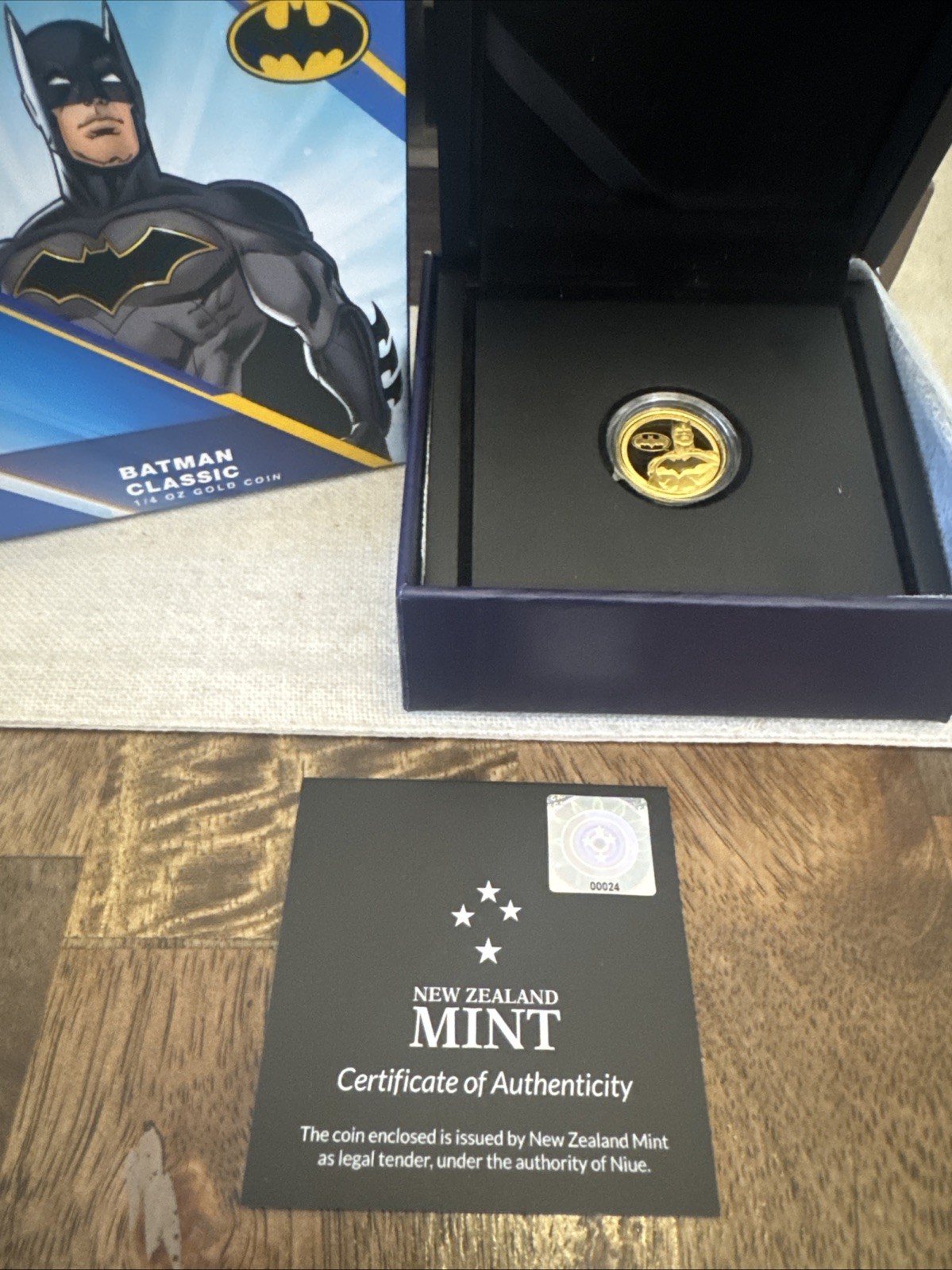 🦇 DC Batman 🦇 1/4oz Gold Coin Limited Edition! COA #24!!!
