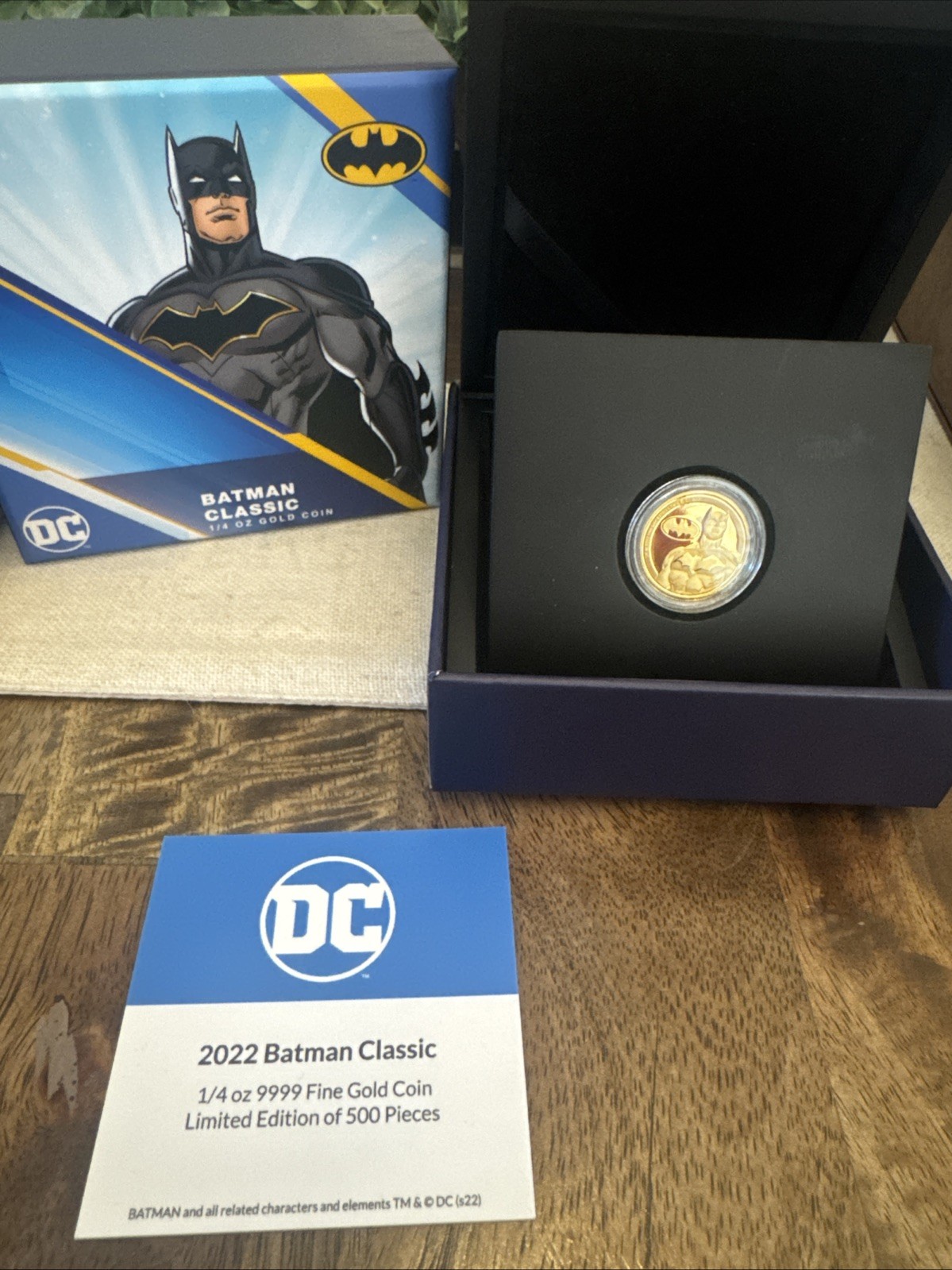 🦇 DC Batman 🦇 1/4oz Gold Coin Limited Edition! COA #25!!!