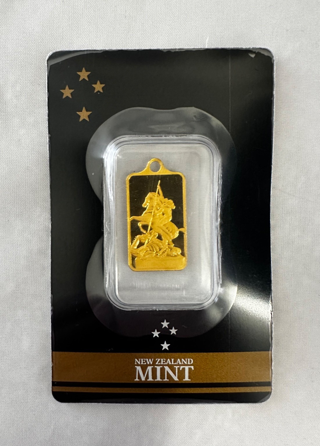 New Zealand Mint St George & Dragon 2.5g Gold Pendant 999.9 Gold Rare Scarce