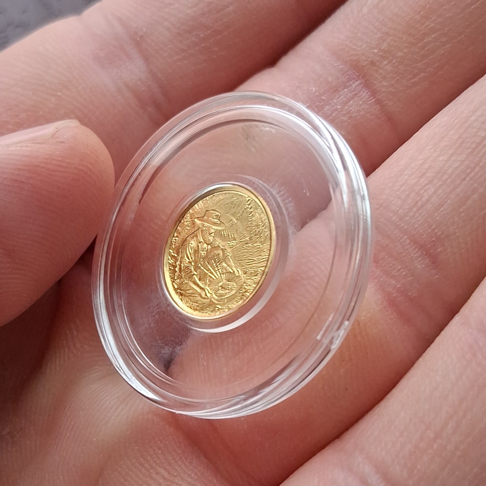 1/100th Troy Ounce .9999 Fine Gold prospector Round In Capsule