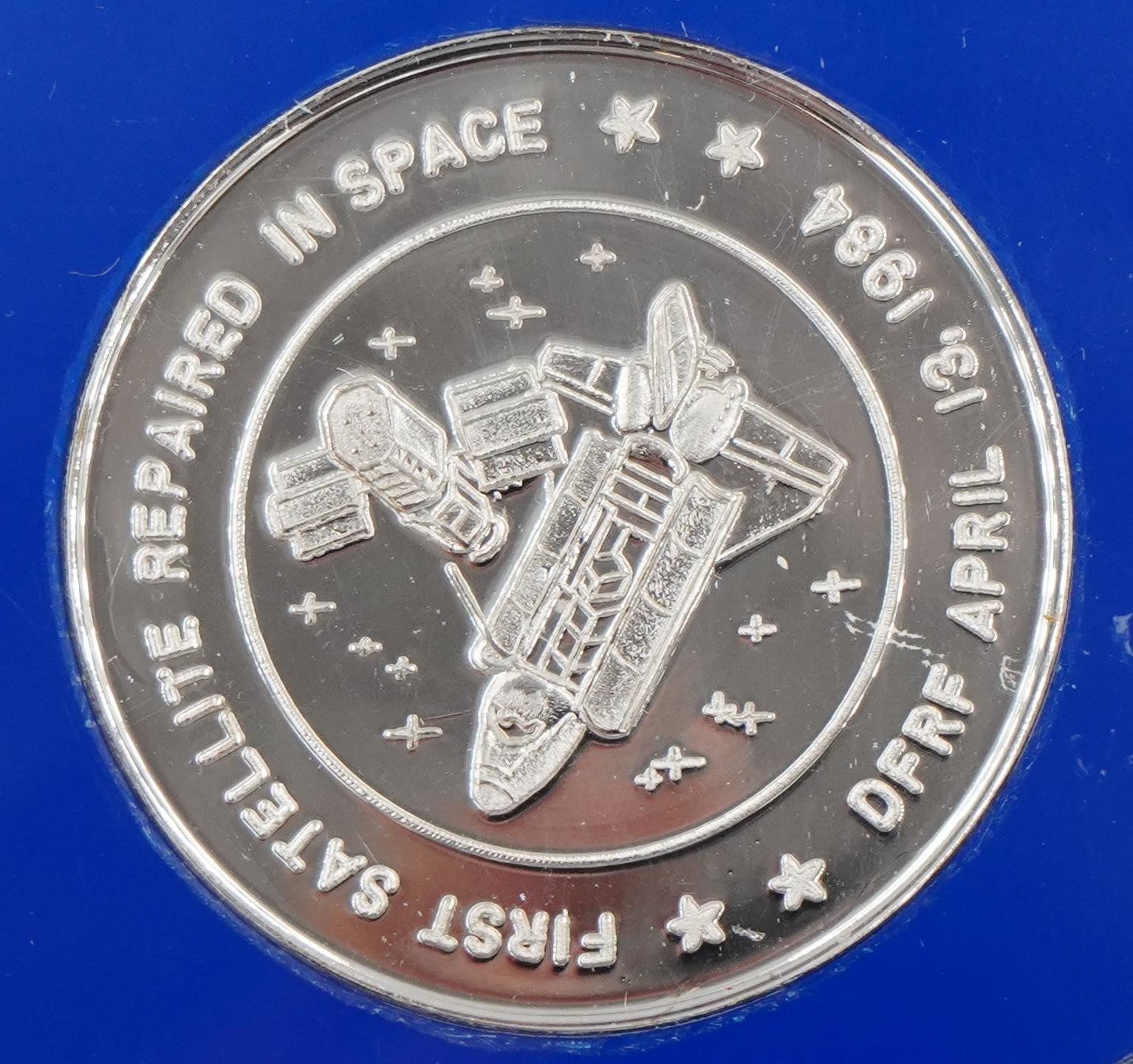 10oz Pure Silver NASA Commemorative Medallion Set Custom Shuttle Display Stand