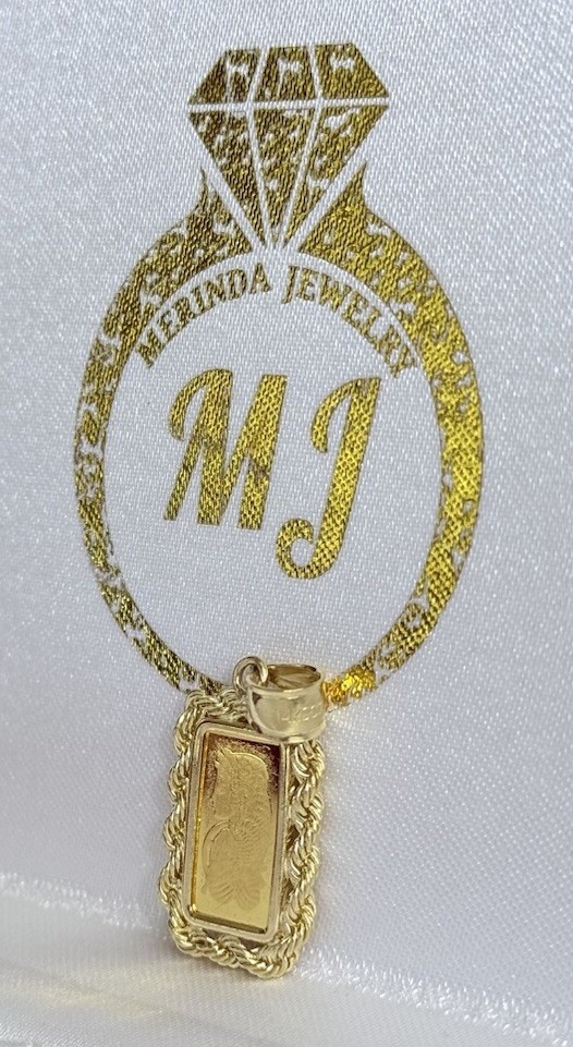 Used Lady Fortuna 1 Gram Gold Bar In 14k Gold Rope Frame Pendant. 2.93 Grams