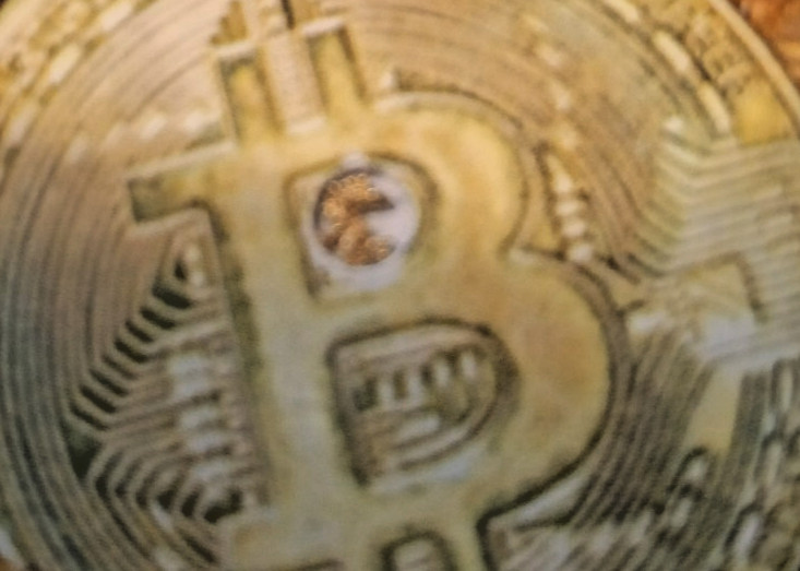 0.017 Grams Gold Bitcoin Nevada Nugget investment cards