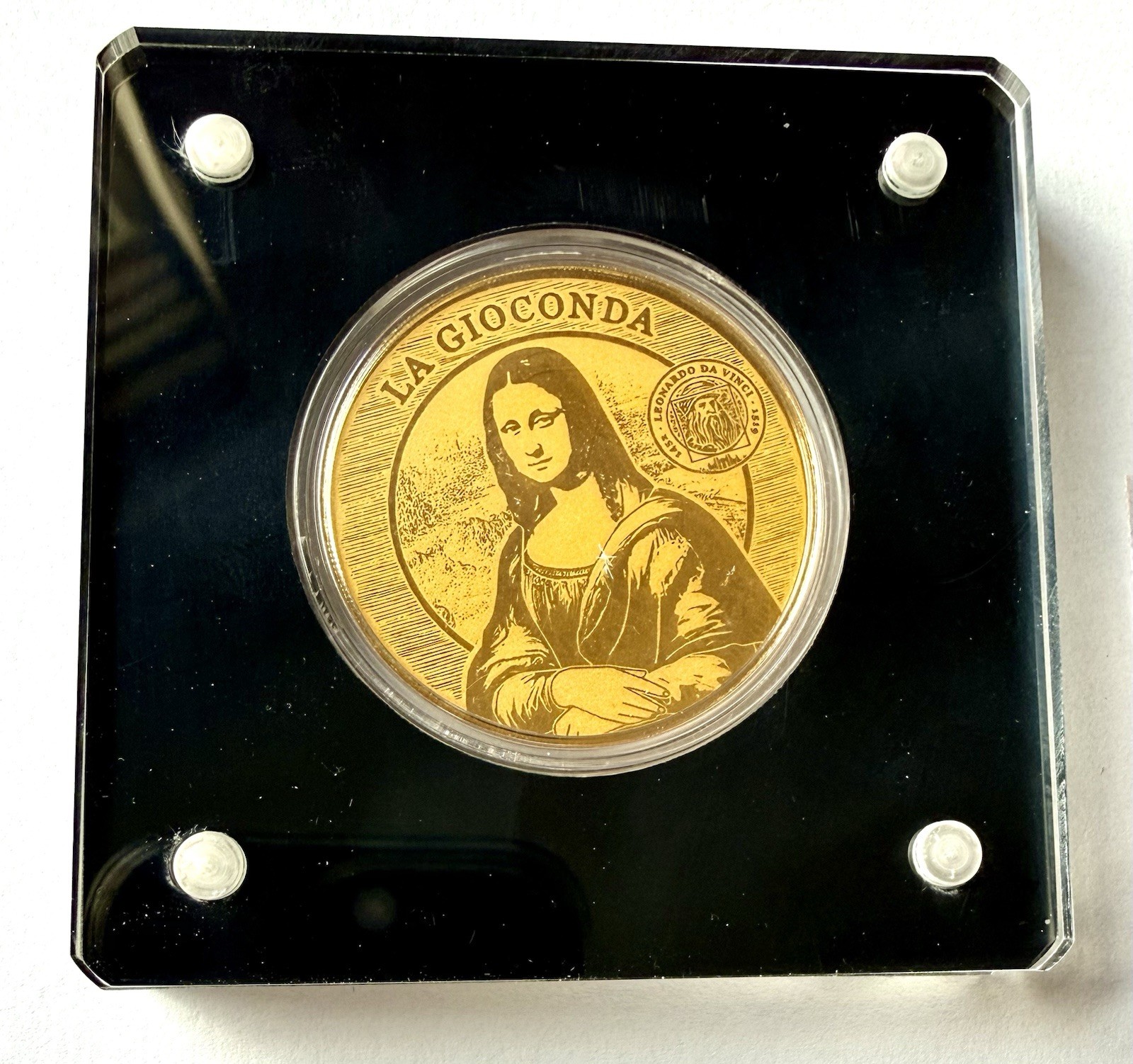 2022 Mona Lisa Gold Proof Coin – 1/200oz 24ct Gold (Togo 1500 Francs, 40mm)