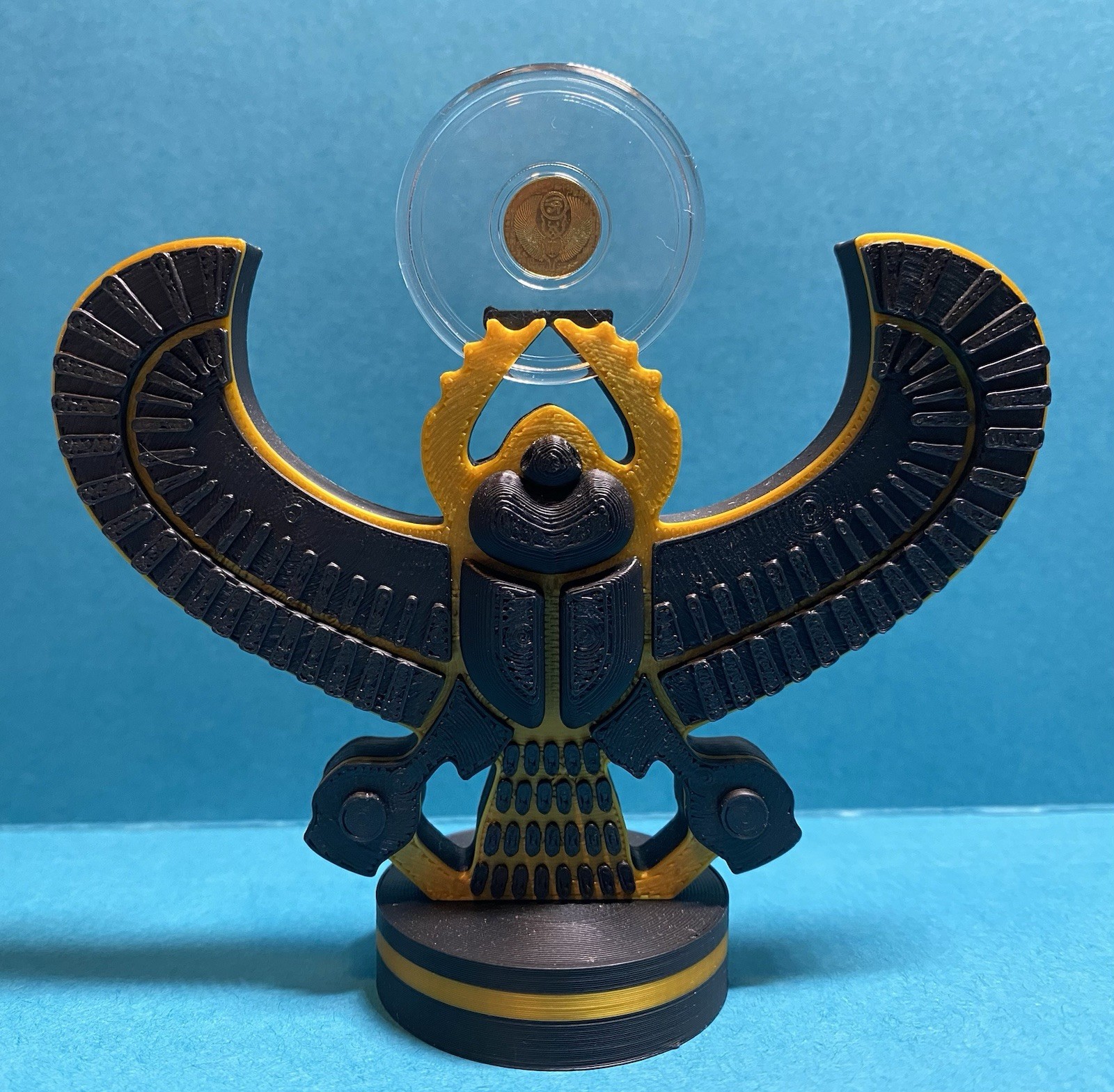 1/200 OZ MONARCH EGYPTIAN SCARAB .9999 FINE GOLD IN SEALED CAPSULE BU w/ STAND