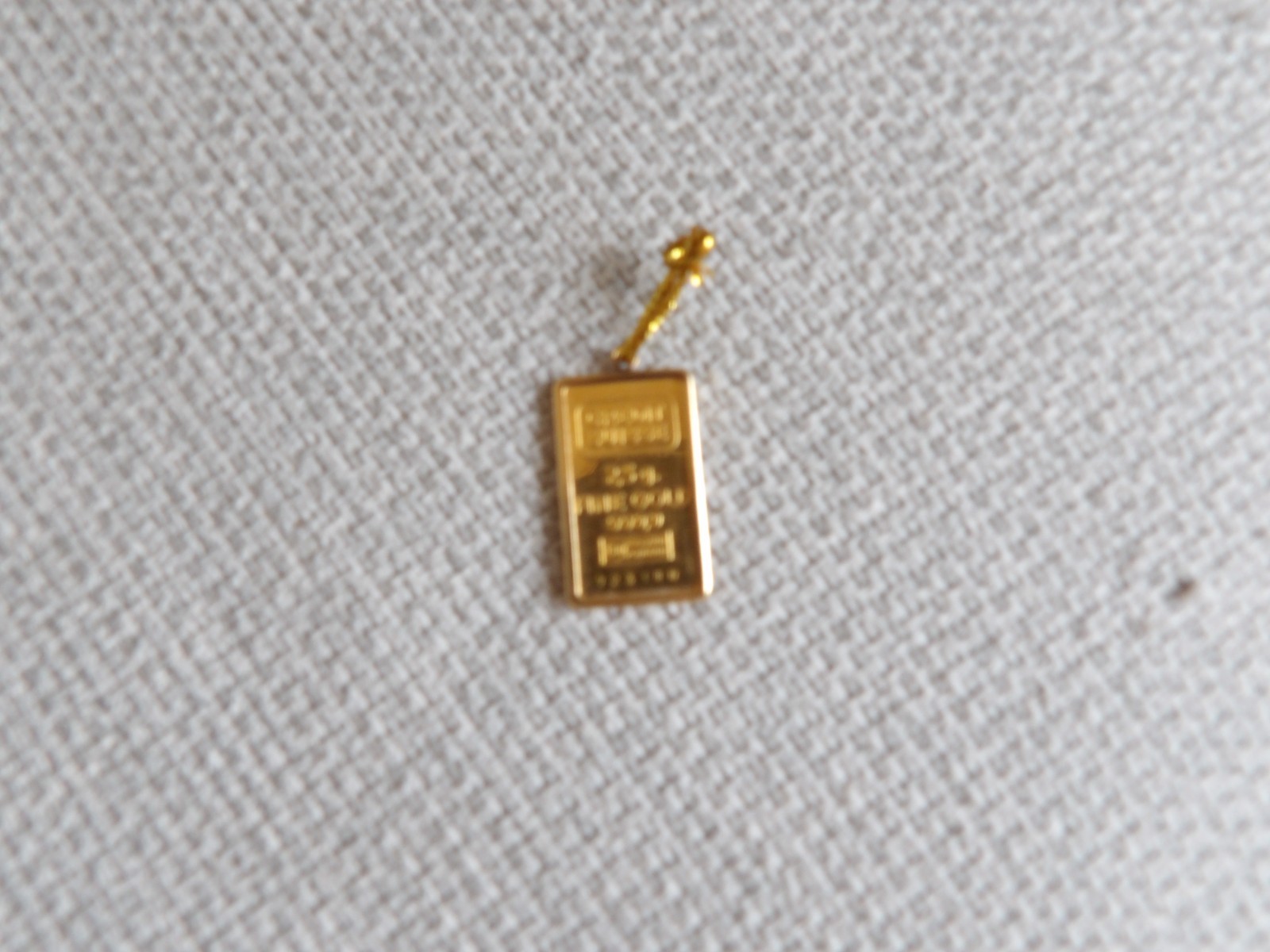 Credit Suisse 2.5 Grams Pure Gold 999.9 Gold Bar Serial Number 723100
