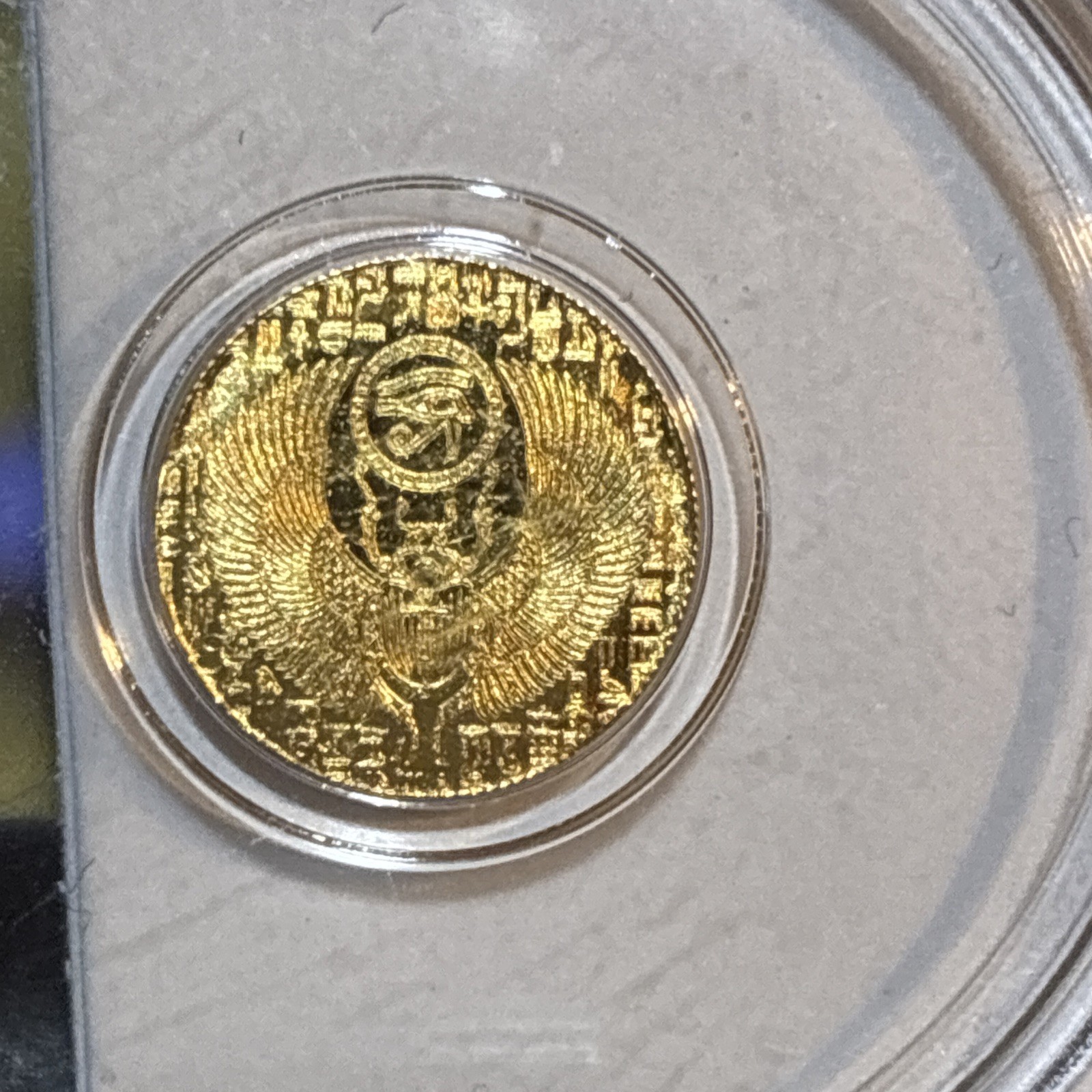 1/200th oz .9999 Pure Gold Monarch Egyptian Scarab Anhk Encapsulated Round.