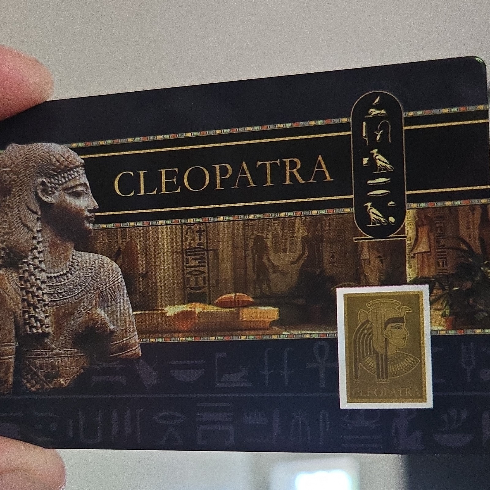 CLEOPATRA 1/1000 Oz .999 Gold in Coin card 3000 Francs Chad 2024