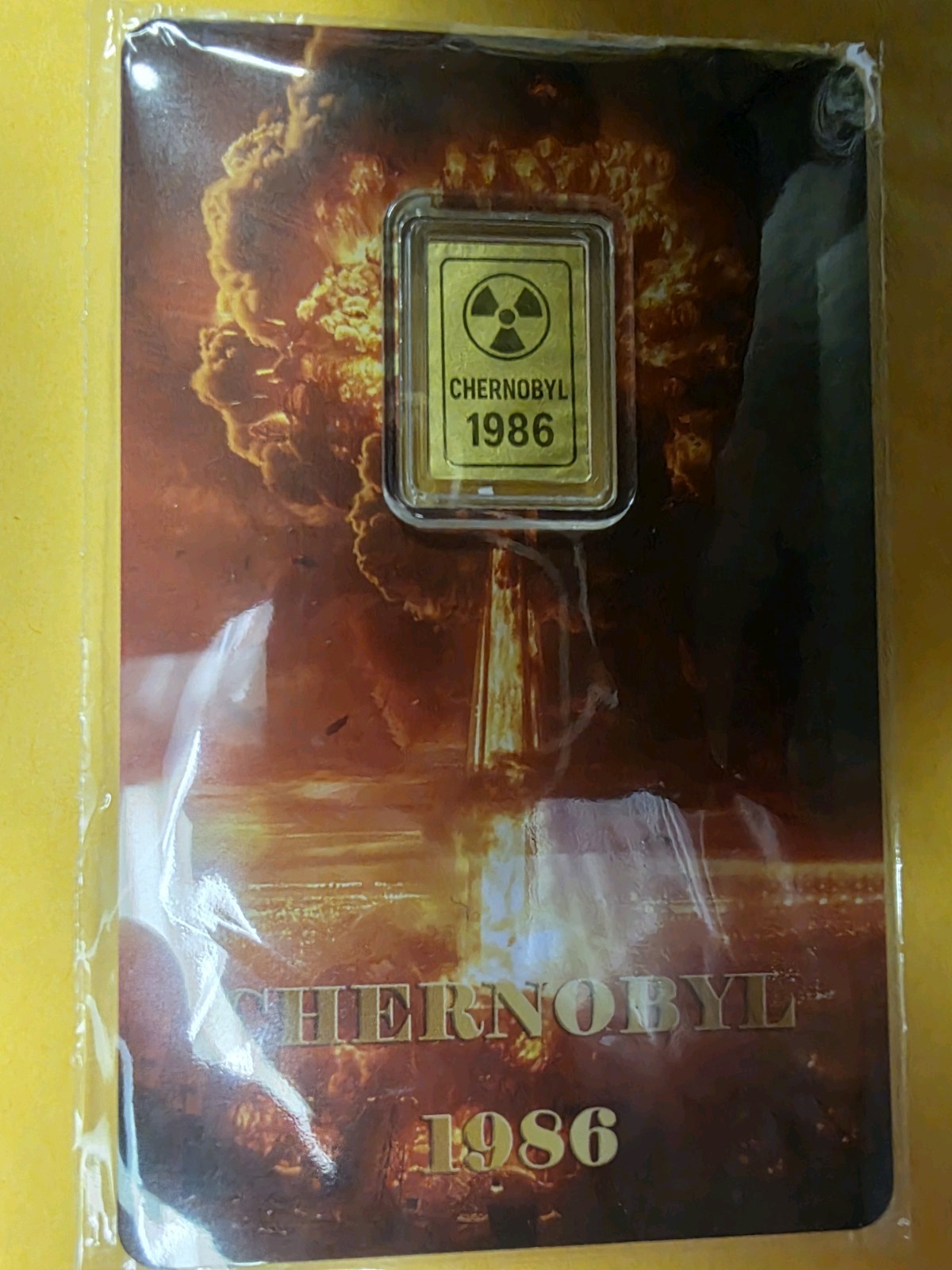 1/1000 oz 9999 Gold Bar Chernobyl 1986 Radiation Theme in capsule card