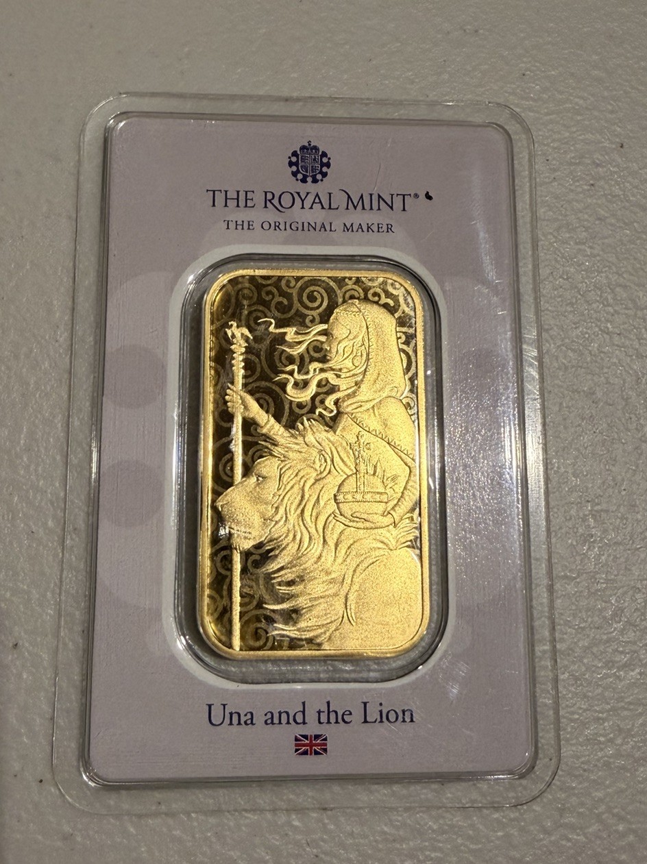 1 oz Gold Bar The Royal Mint Una and the Lion. LIMITED MINTAGE 4,000