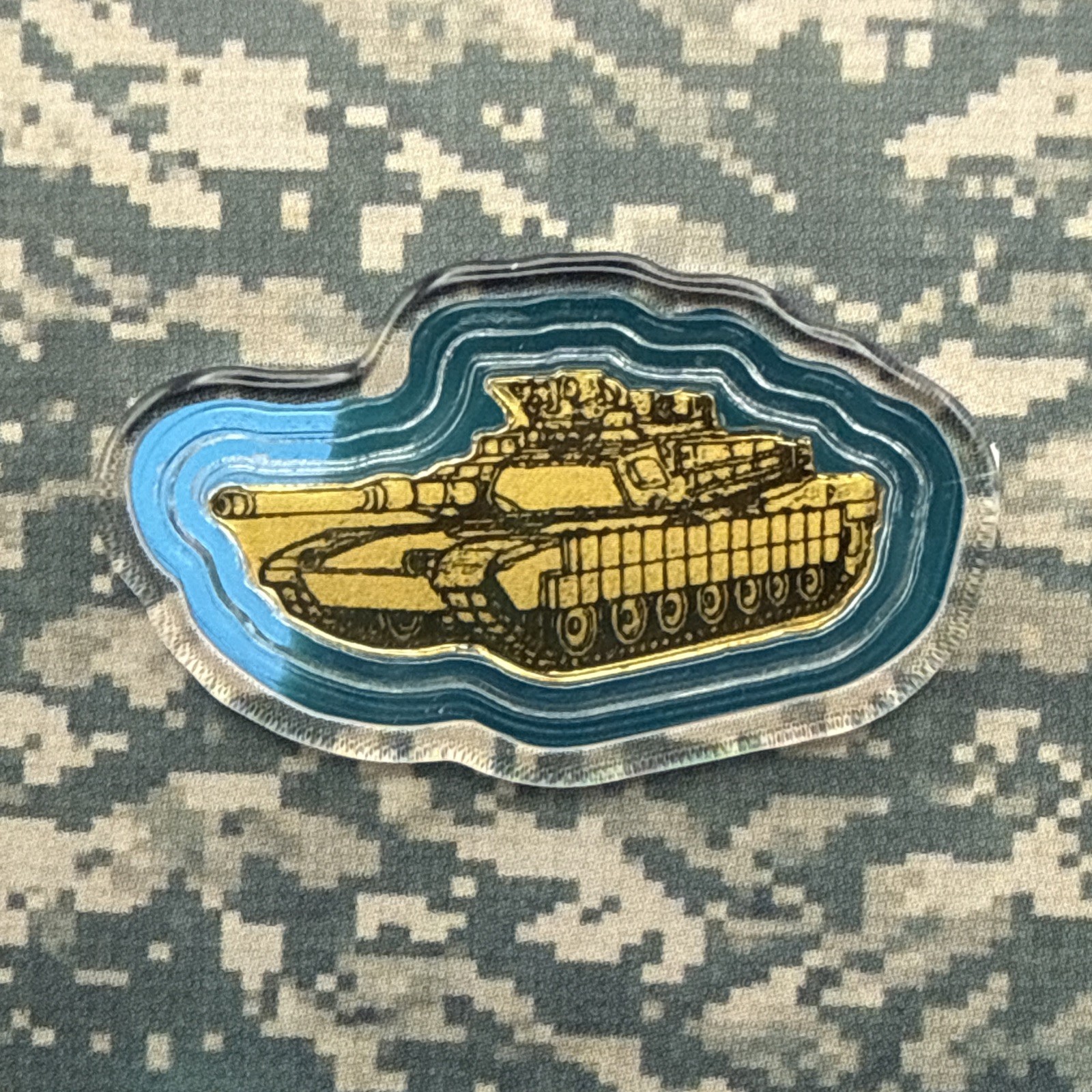 2026 U.S. Army Tank Shaped 1/1000 oz Gold Coin in Card (9,999 Mintage)