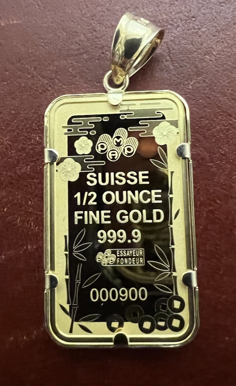 PAMP 1/2 oz GOOD LUCK MANEKI NEKO CAT GOLD BAR & 14K BEZEL FREE WITH PURCHASE!