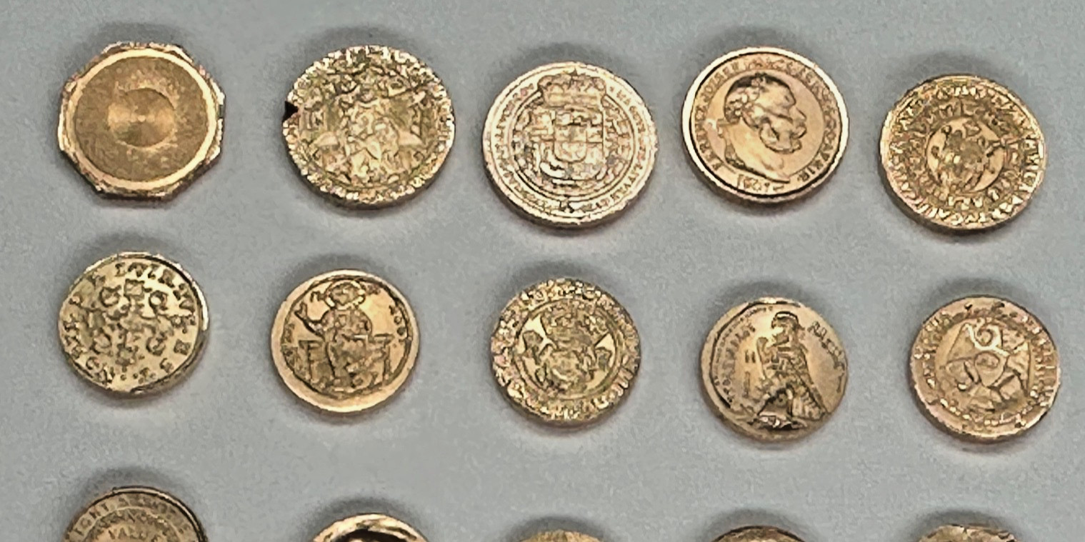 Set 50 Diff Solid 14K Gold World Mini Coins Franklin Mint 1981 25 + Grams RARE