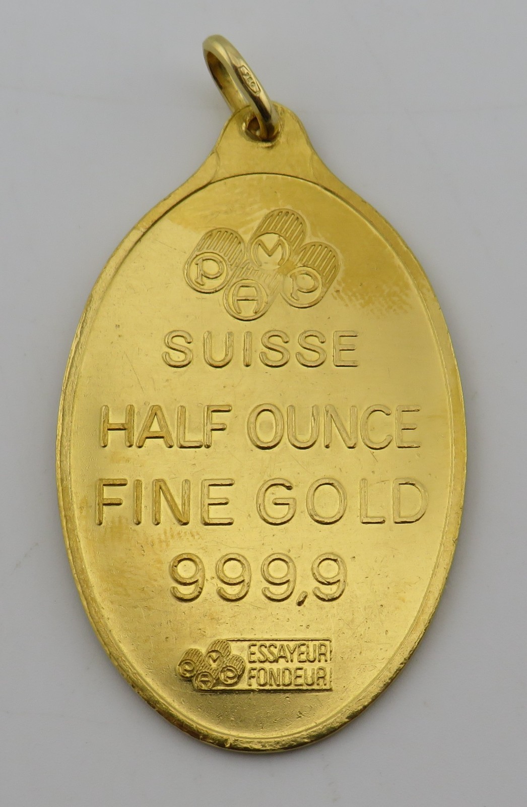 Pamp Suisse 1/2 oz Half Ounce Rose Oval Pendant .9999 Fine Gold – Item# 370