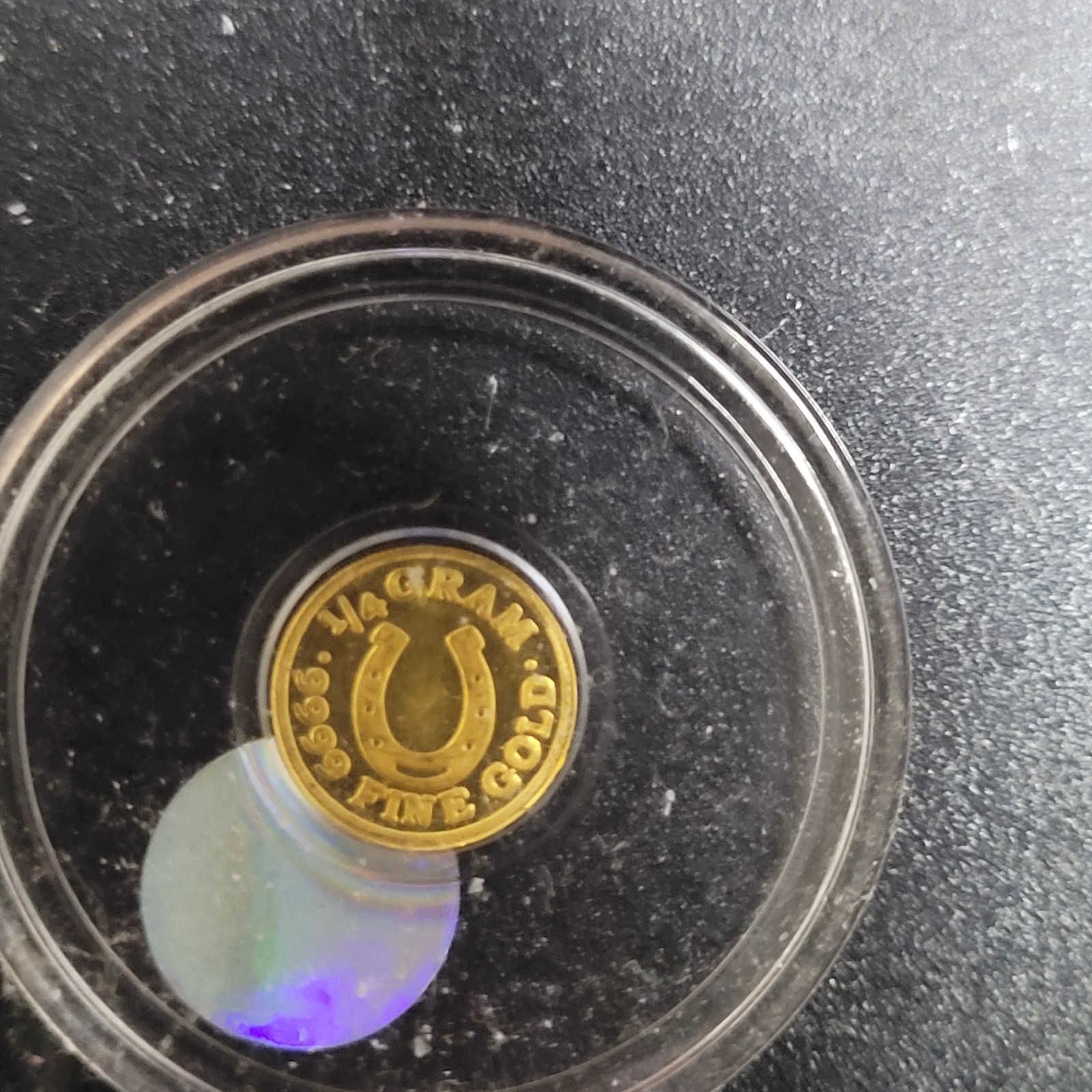1/4 Gram .9999 PURE FINE GOLD Round In Capsule – Monarch Metals Lucky Horseshoe