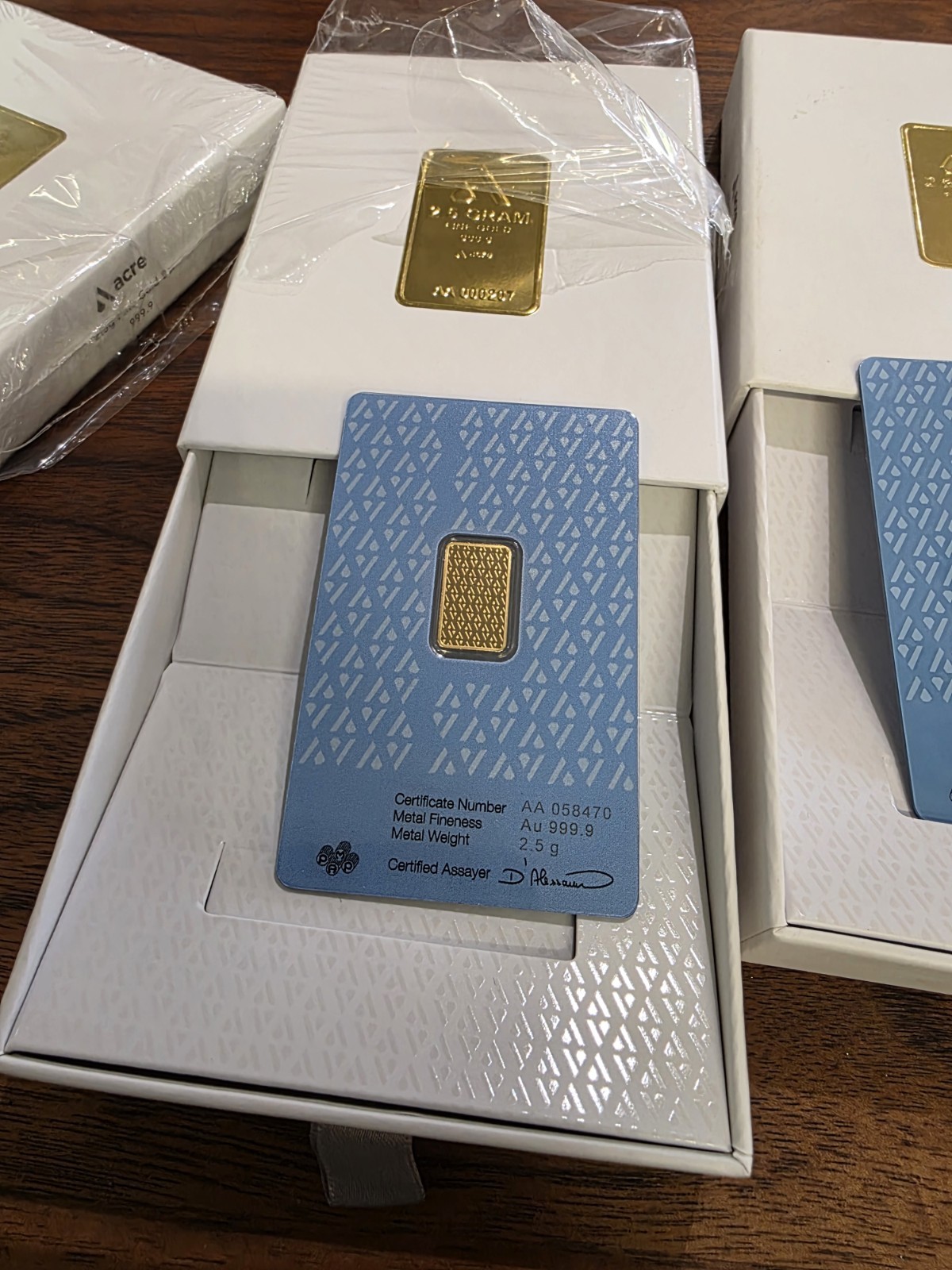 4 Acre 2.5 Gram 999.9 Fine Gold Bar Bullion In Assay Card with Presentation