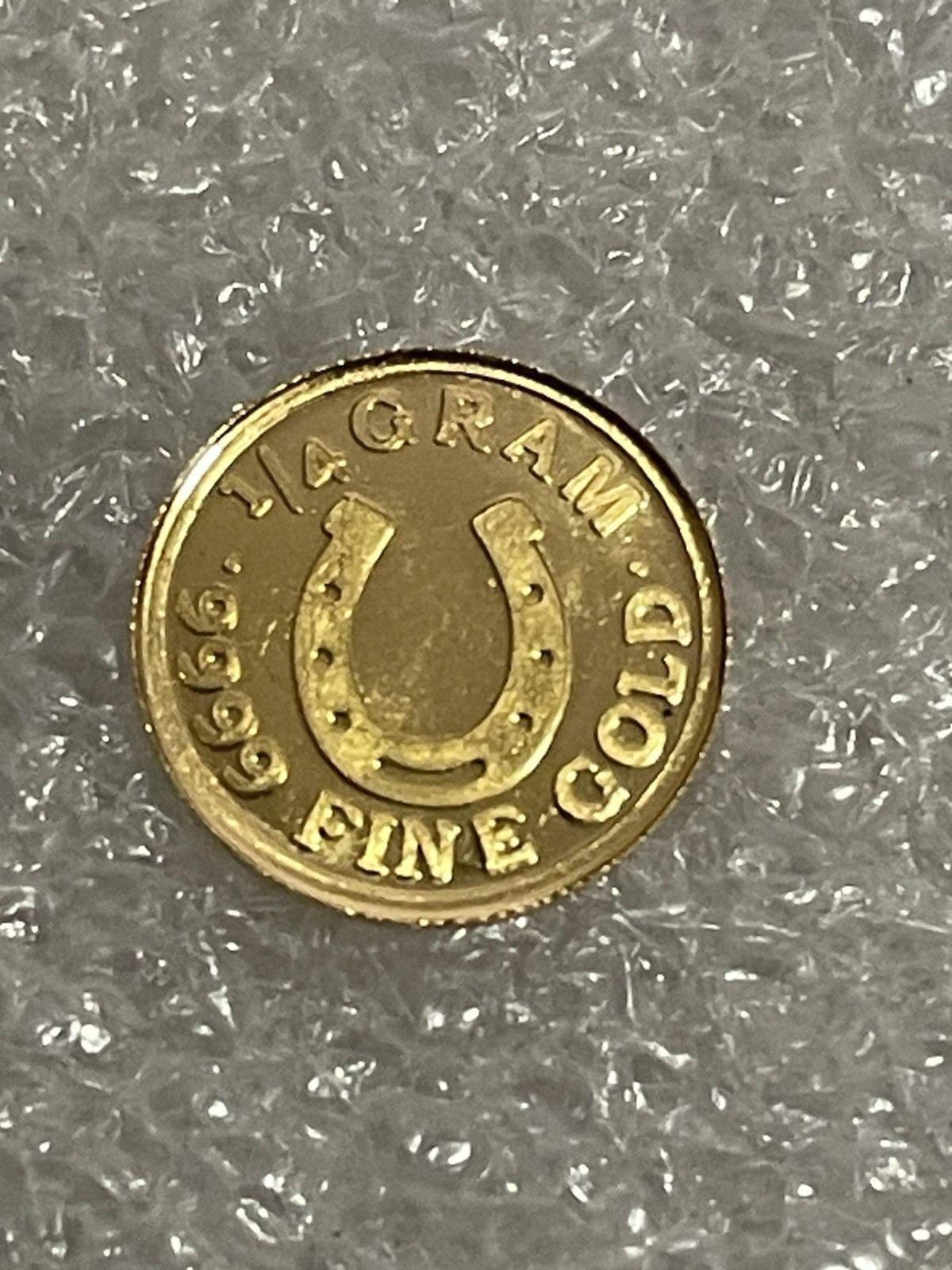 1/4 Gram .9999 Fine Gold Horseshoe