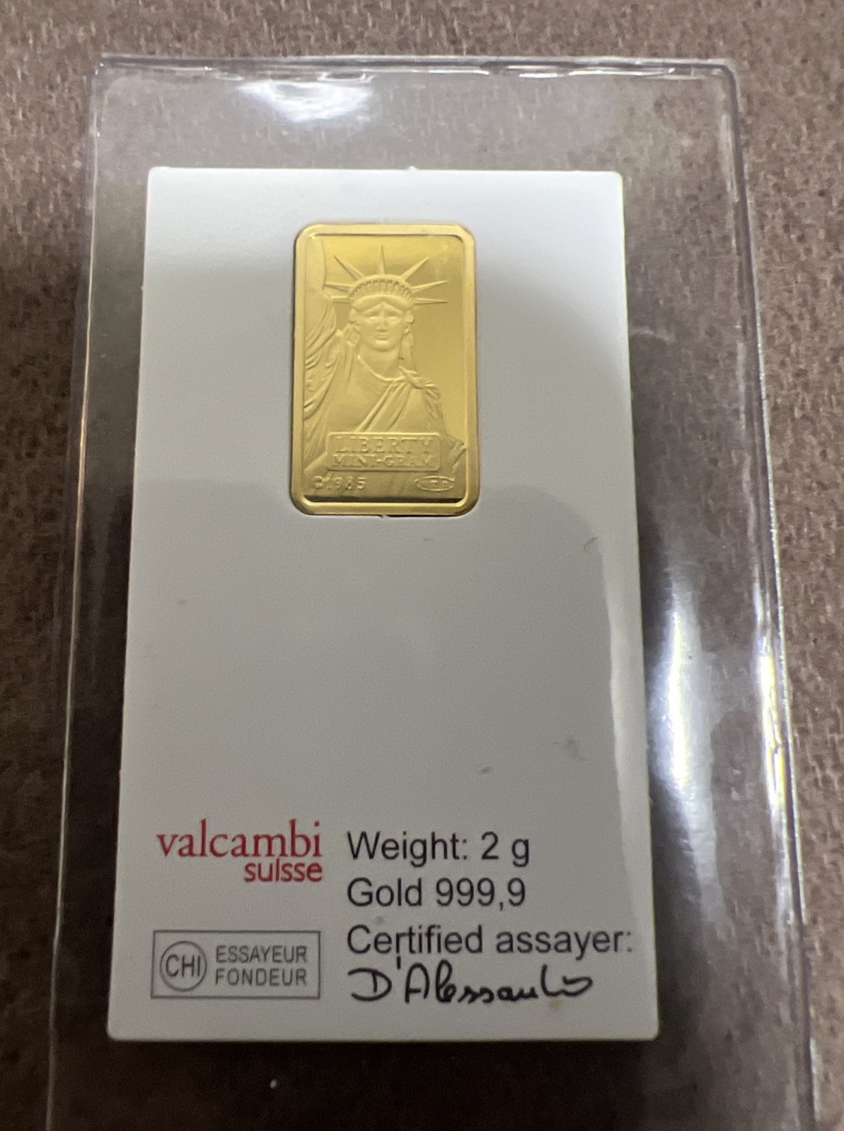 24k Yellow Gold Valcambi 2 gram Credit Suisse Statue of Liberty 11.50 x 19.00