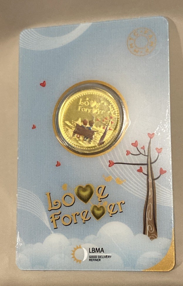 PAMP MMTC ‘Love Forever’ Colored Gold Round 5 g 999.9 fine